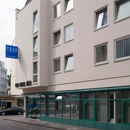 Otel Tryp By Wyndham Centre Köln