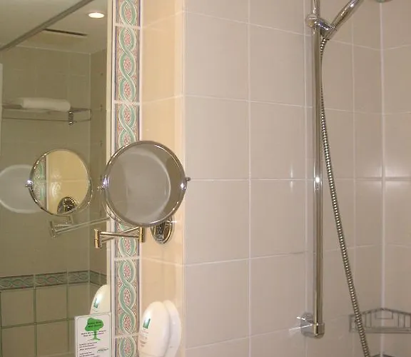 Tryp By Wyndham Centre Hotel 4*