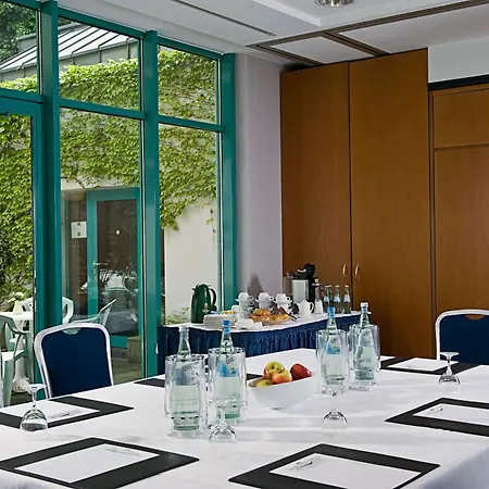 Tryp By Wyndham Centre Hotel